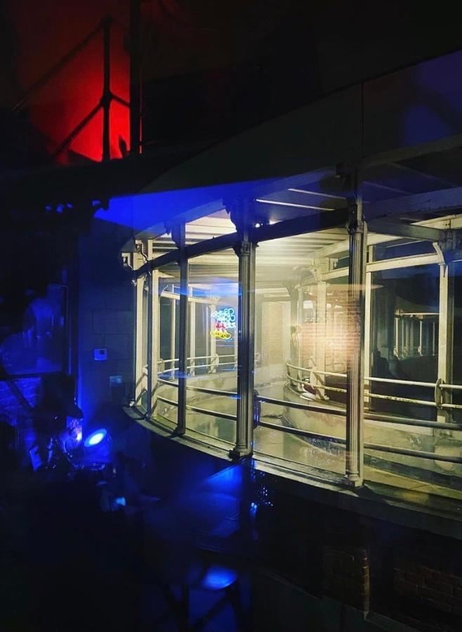 Secret Room Votre Love Room Coquine Et Insolite En Espace Privatif A 투르네 외부 사진